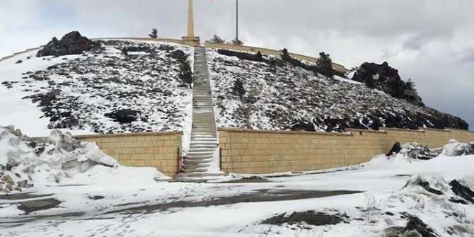 Erzurum’un Yüksek Kesimlerine Mayıs Karı