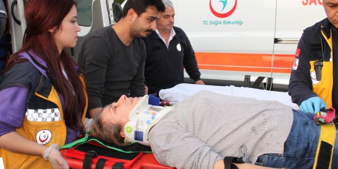 Alkollü Sürücü Kazaya Yol Açtı: 4 Yaralı