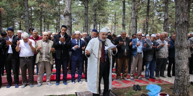 Satılmışoğlu Mahallesinde Yağmur Duası