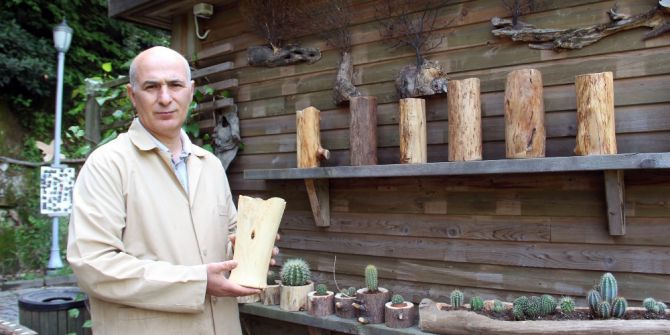 Ağaç Parçalarından Yaptığı Süslerle Yarışmada Birinci Oldu