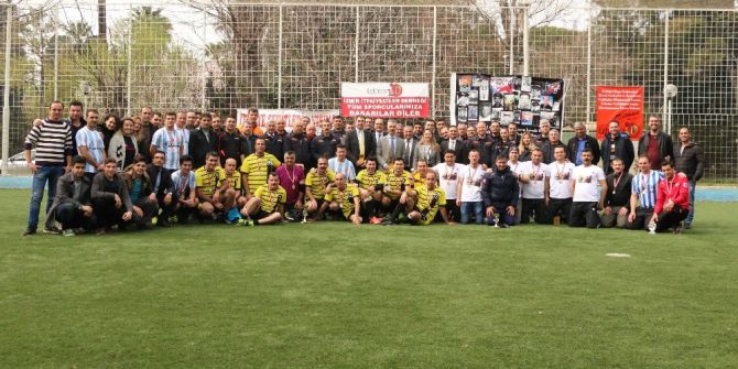 Alevler Arasından Halı Sahaya