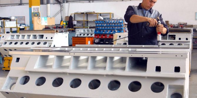 Hem İstihdam, Hem İşsizlik Artıyor