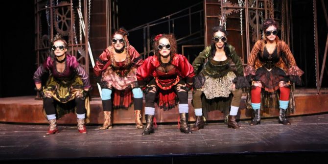 Sdt, ’Lysistrata’ İle İzmir’de Perde Açacak