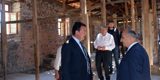 1. Murad Külliyesi Ayağa Kaldırılıyor