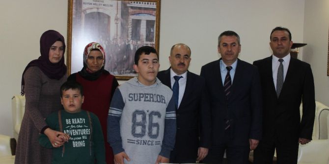 Özel Öğrencilerden Vali Dağlı’ya Davet