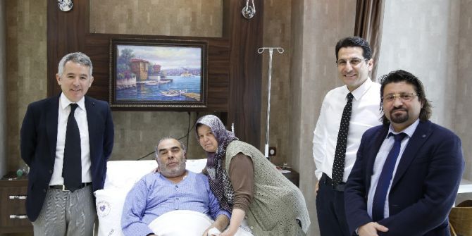 2 Gün Ara İle Önce Kalp Pili Takıldı Sonra Böbrek Taşları Kırıldı