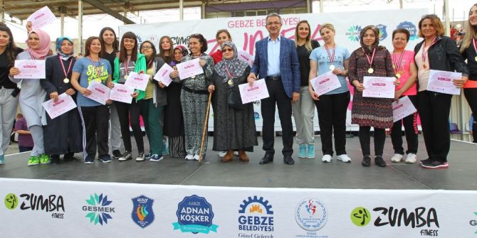 70 Yaşında Zumba Sertifikası Aldı