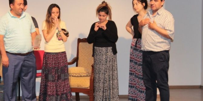 Bakkallığı Bıraktı Yönetmen Oldu