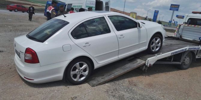 Ecel Direksiyon Başında Yakaladı