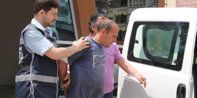 Birlikte Alkol Alan Arkadaşlar Arasında Çıkan Kavgada 1 Kişi Yaralandı