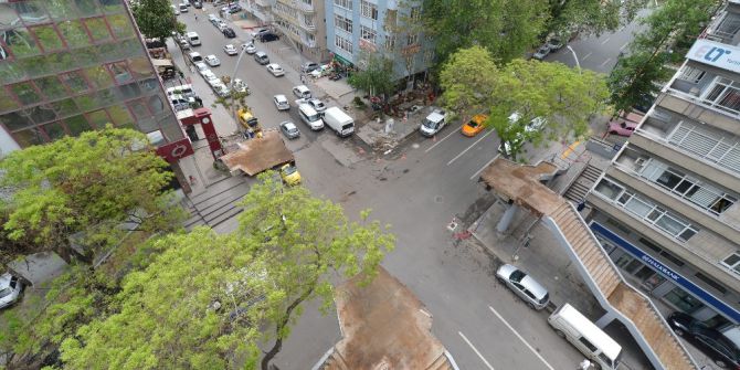 Mithatpaşa - Meşrutiyet Üst Geçidi Kaldırıldı