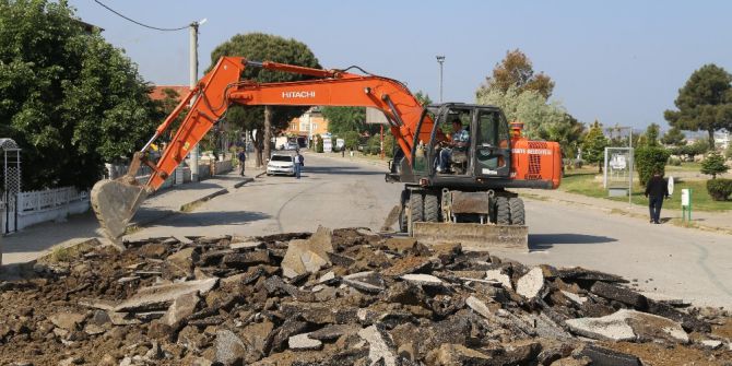 İskele Mahallesi Ana Caddelerinde Yol Yapım Çalışması Başladı