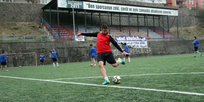 Amatör Futbolcu Attığı Golü Hakeme İptal Ettirdi