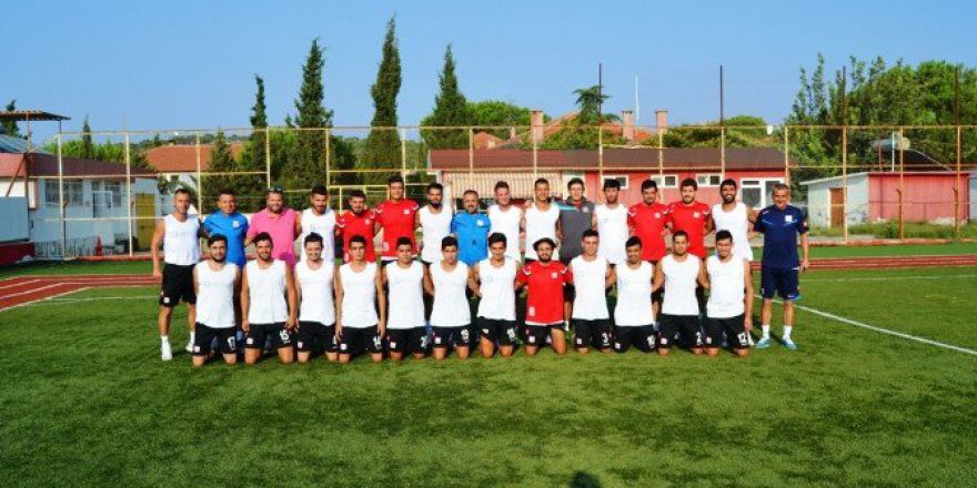 Ayvalıkgücü Belediyespor Şampiyonluk İçin Sahaya İndi