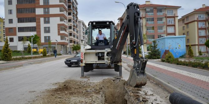 Bozüyük’te Alt Yapı Çalışmaları Devam Ediyor