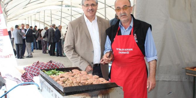 Yetimler Yararına Kermes Açıldı