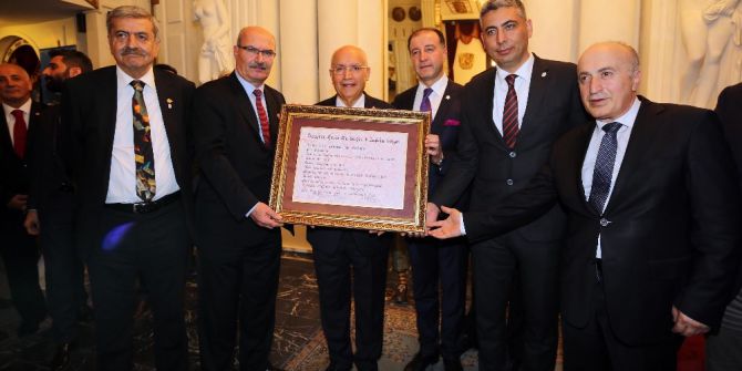 Başkan Fethi Yaşar Tüsiav’ın 22’nci Yaşını Kutladı