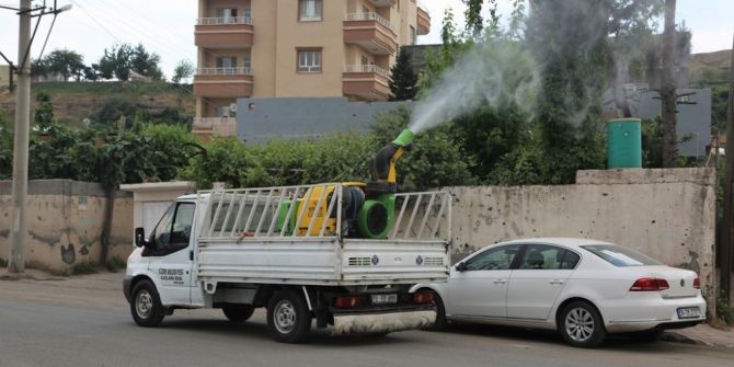 Cizre Belediyesi İlaçlama Çalışmalarını Sürdürüyor