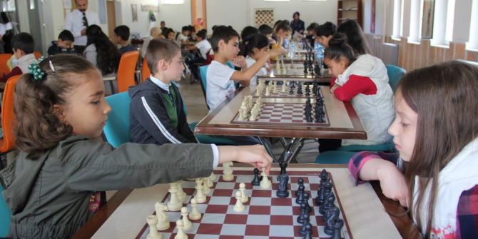 Şemdinli’de Satranç Turnuvası