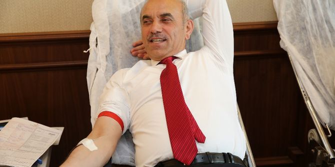 Başkandan Kan Bağışına Destek