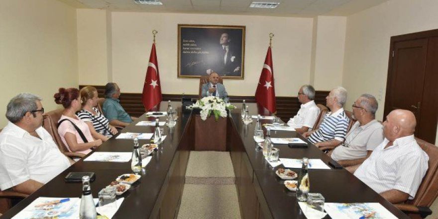 Vali Çakacak, Toroslar Cemevi Yönetimini Kabul Etti