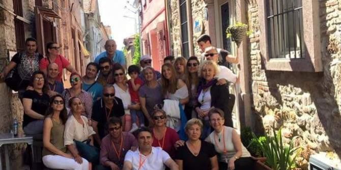 Kuşadası Belediye Tiyatrosu’na Ayvalık’ta Yoğun İlgi