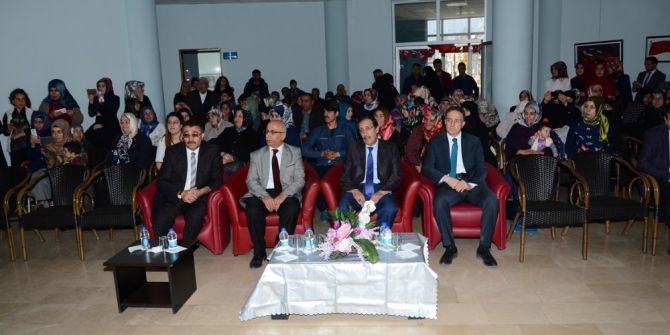 Recep Tayyip Erdoğan Kültür Merkezi Kreşinde Karne Heyecanı