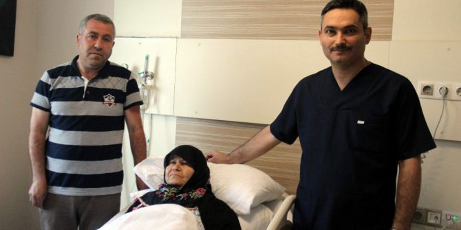 Mide Kanserinden Kapalı Ameliyatla Kurtuldu