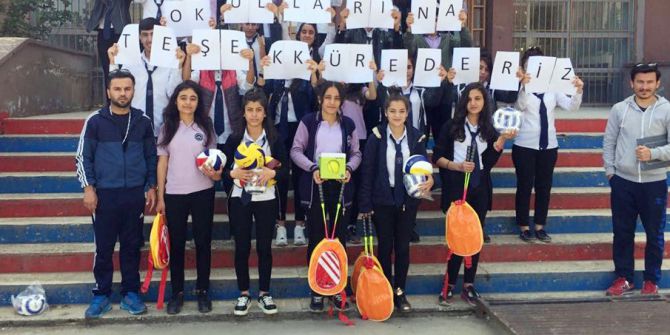 Öğrenciler Diyarbakır Ve Şırnak’a Dostluk Eli Uzattı