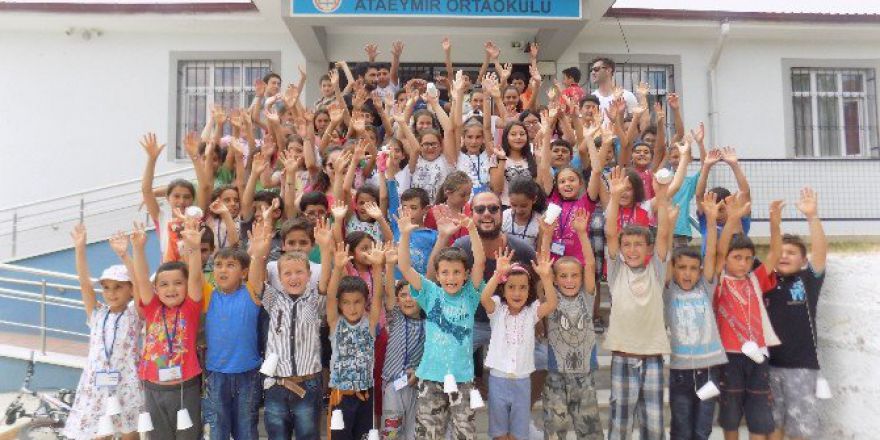 Karacasu’da Çocuklar Yaz Kampında Öğreniyor