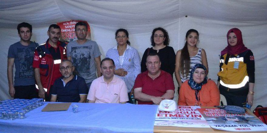 Demokrasi Nöbetçileri İl Sağlık Müdürlüğü’ne Emanet