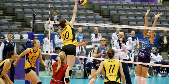 Vakıfbank Hızlı Başladı