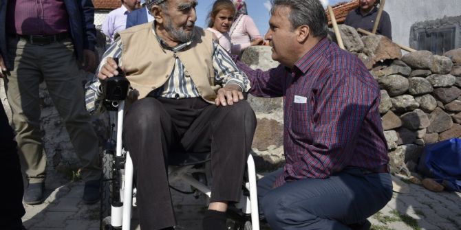 Yaşlı Adam Akülü Aracına Yunusemre’yle Kavuştu