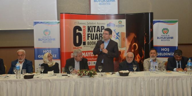 Fuar Onur Konuğu Doğan Yazarlarla Bir Araya Geldi