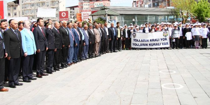 Van’da ’Karayolu Güvenliği Ve Trafik Haftası’ Kutlaması