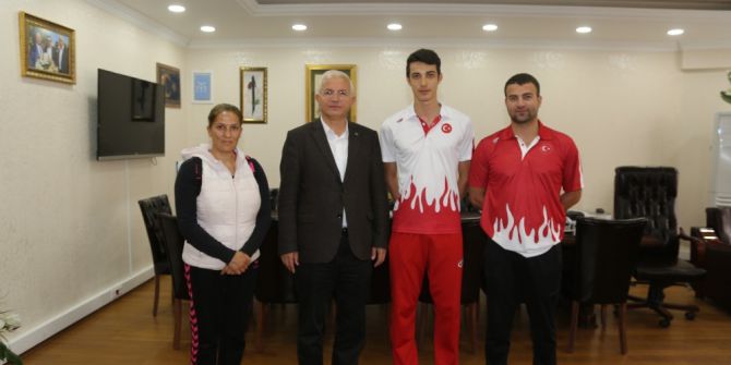 Atletizm Milli Takımına Seçildi, Torbalı’nın Gururu Oldu