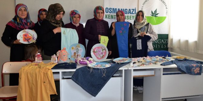 Atıkları Sanat Eserine Dönüştürüyorlar