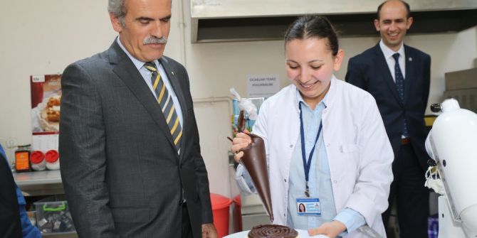 Busmek Vasıflı İş Gücü Yetiştiriyor