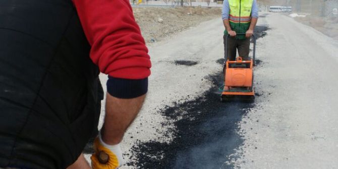 Van’da Yol Onarım Ve Kaldırım Yenileme Çalışması