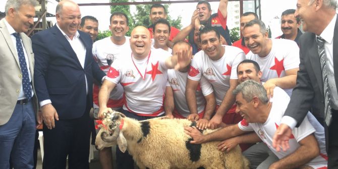 İtfaiyecilerin Koç Ödüllü Voleybol Turnuvası