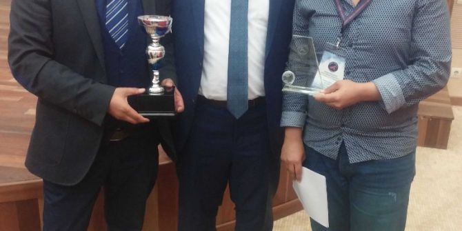 Üniversite Öğrencileri Klavye Yarışmasından Dereceyle Döndü