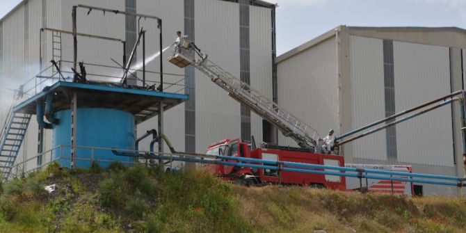 Aliağa’daki Yağ Fabrikasında Yangın
