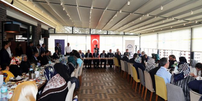 Şehit Yakınları Umreye Gidiyor