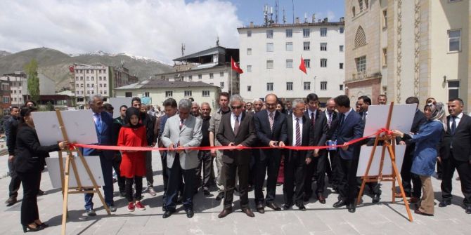 Hakkari’de ‘Tarım Ve İnsan" Konulu Fotoğraf Sergisi