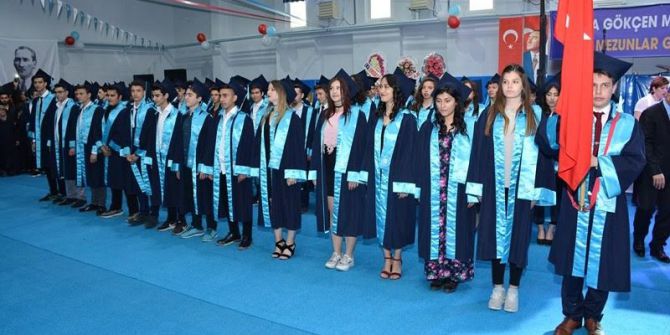 Sabiha Gökçen Mesleki Ve Teknik Anadolu Lisesi’nde Mezunlar Günü Ve Mezuniyet Töreni Yapıldı