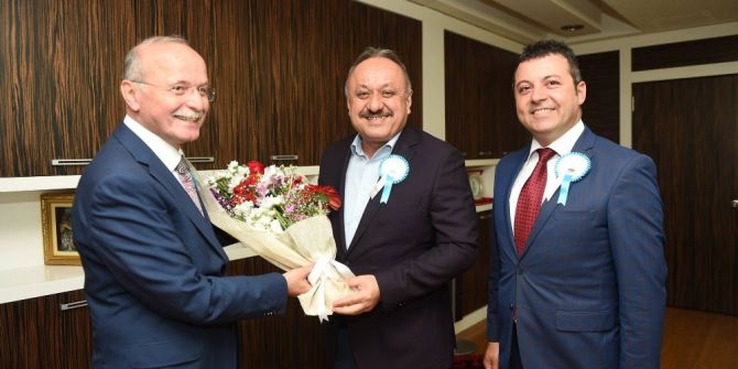 Vakıflar Bölge Müdürü Yücebıyık’tan, Belediye Başkanı Babaş’a Teşekkür