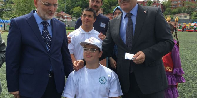 Özel Eğitim Kaynaştırma Şenliği Renkli Görüntülere Sahne Oldu