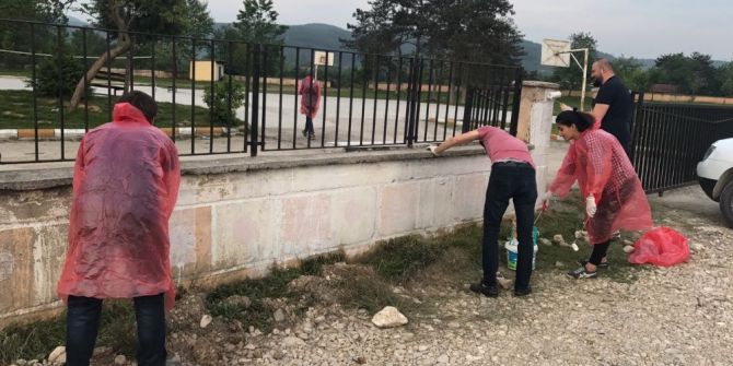 Ak Gençlerden Köy Okullarına Destek