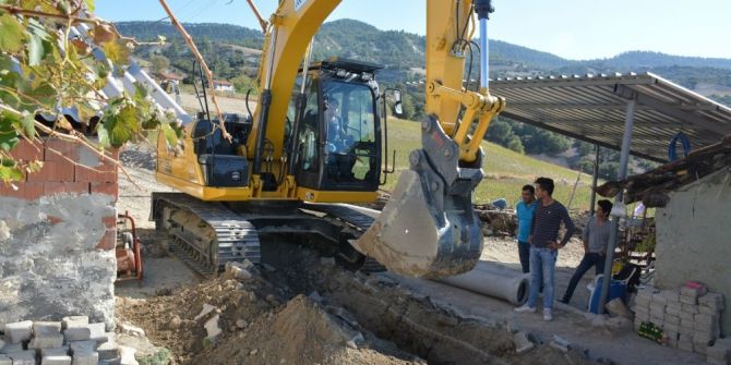 Selendi’ye 35 Kilometrelik Kanalizasyon Hattı