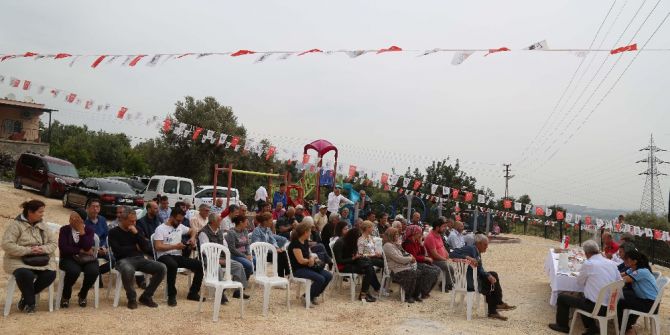 Başkan Tarhan, Halk Gününde Bozön Sakinleriyle Buluştu